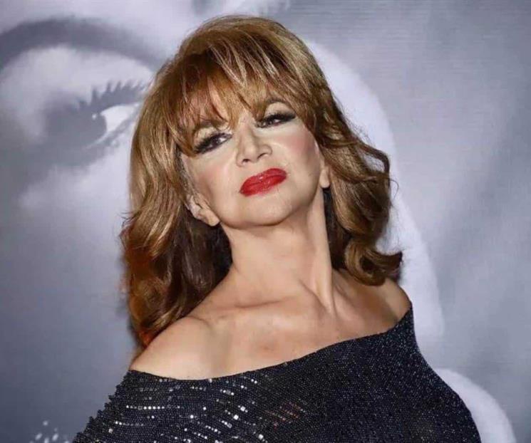 La actriz Olga Breeskin honrará a Carmen Salinas en “Aventurera”