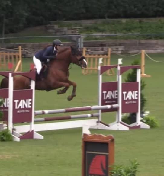 Brilla mexicana en Concurso de Salto