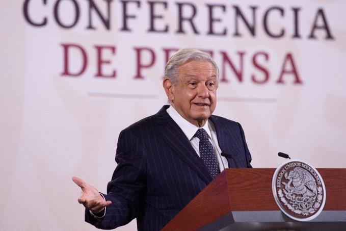 Grupos delictivos me respetan: AMLO