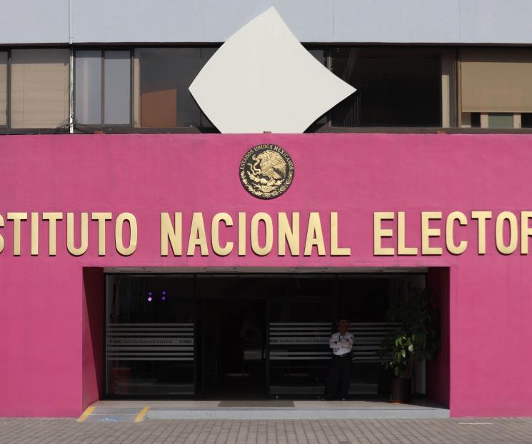 Multa INE a partidos por 105.4 mdp