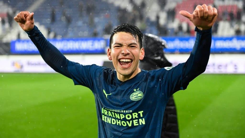 PSV y Lozano acarician título
