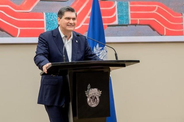 Será David Garza Salazar  Presidente de Red Universitas 21