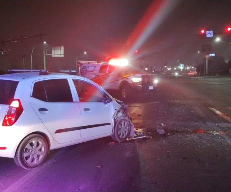 Choque múltiple deja tres lesionados en Puerta de Hierro Choque múltiple deja tres lesionados en Puerta de Hierro