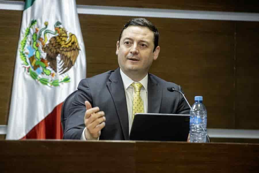 Afirma que industria energética mueve la economía de un país