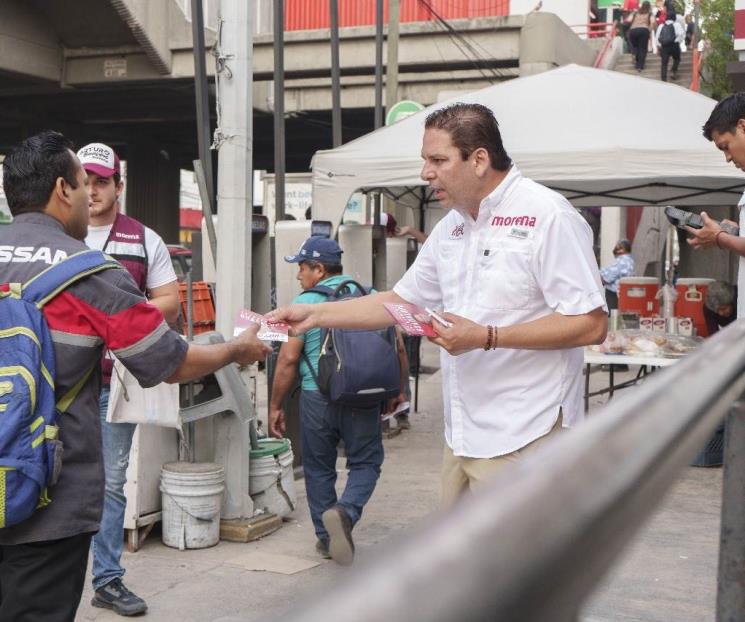 Acude Arturo a estación de la Expo
