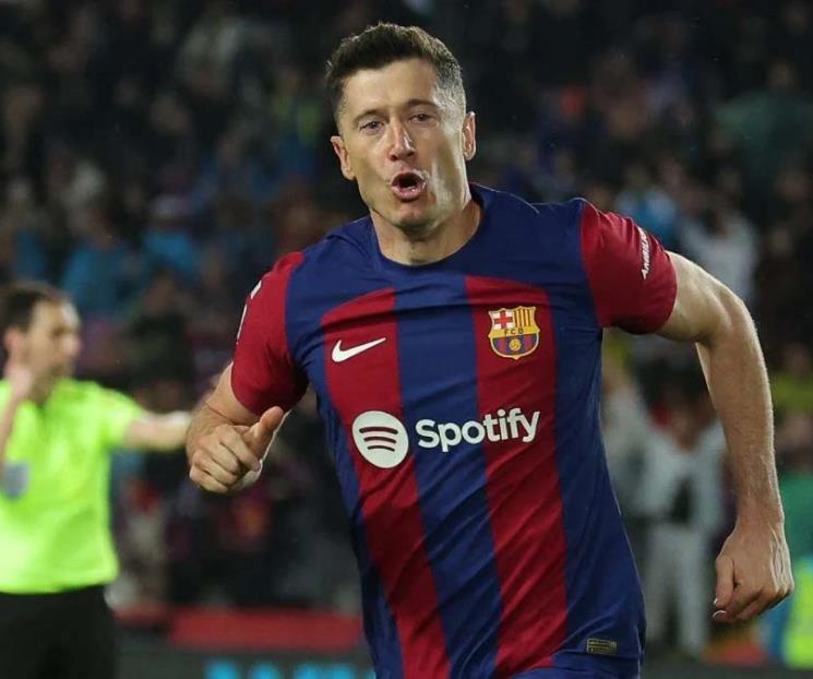 Lewandoski se alza con triplete