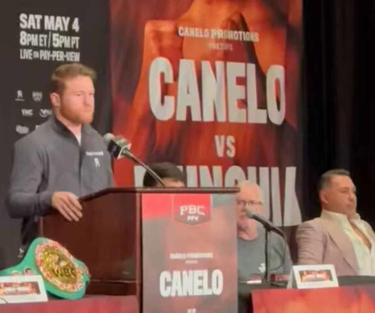 Canelo Álvarez y Óscar de La Hoya protagonizan pelea en conferencia
