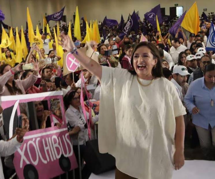 ‘La candidata de enfrente’ aún anda buscando los dientes: Gálvez