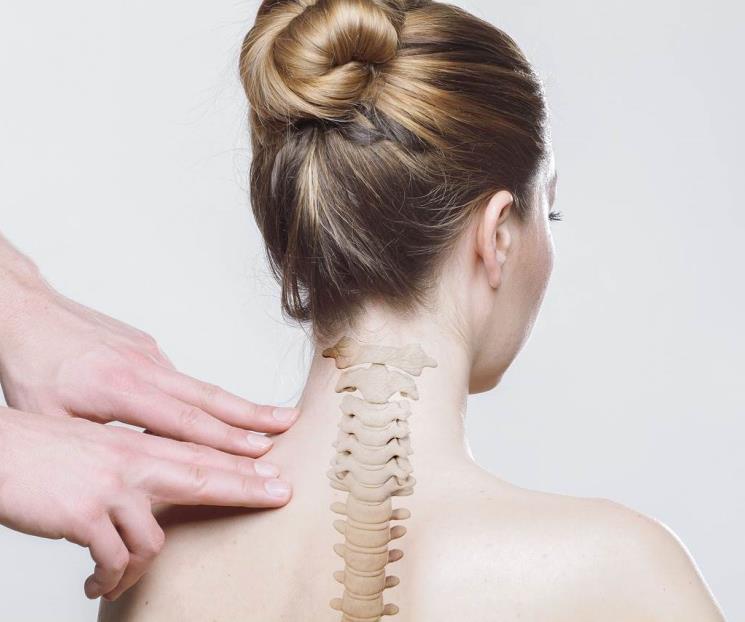 Relaja tu cuello con este simple ejercicio