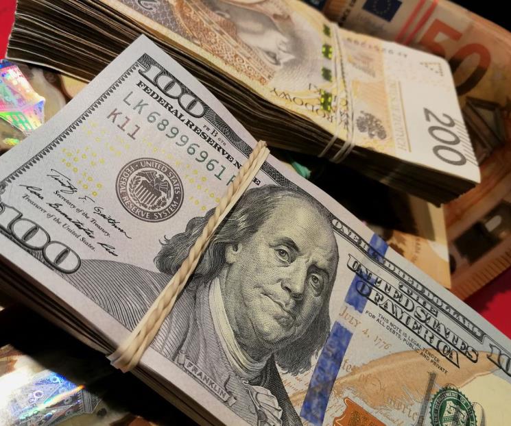 Superpeso cierra semana con ganancias por debilitamiento del dólar