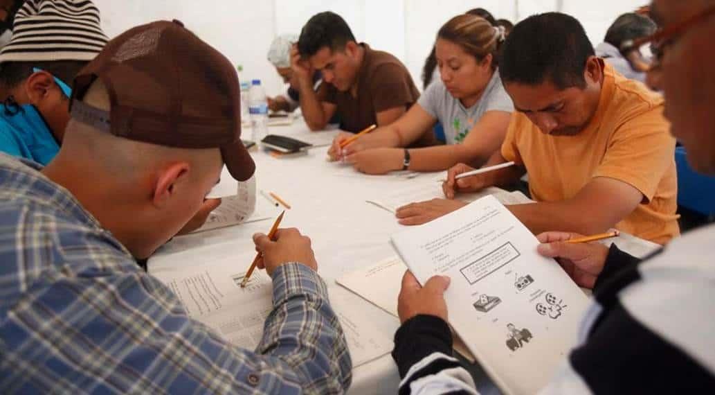 Busca SEP a más de 11 mil voluntarios para apoyar al INEA