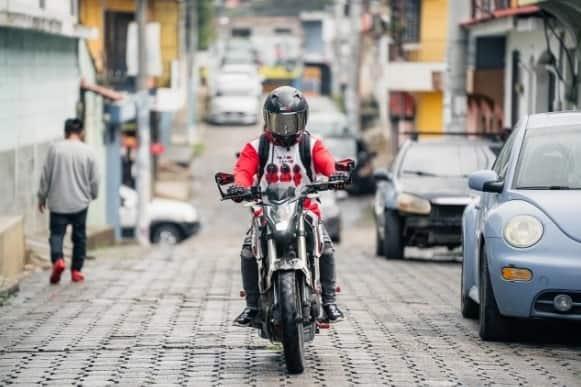 5 millones de familias usan motocicleta como medio de trabajo