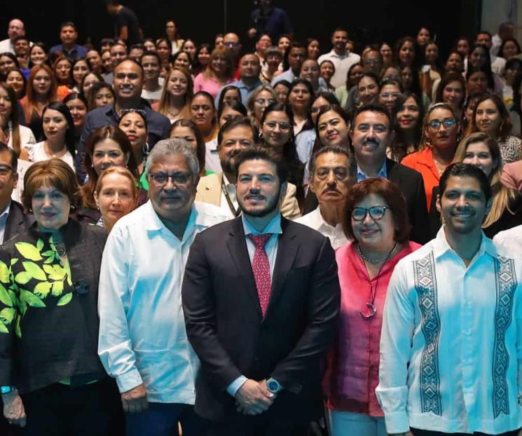 Encabeza gobernador asignación de 600 plazas base para docentes