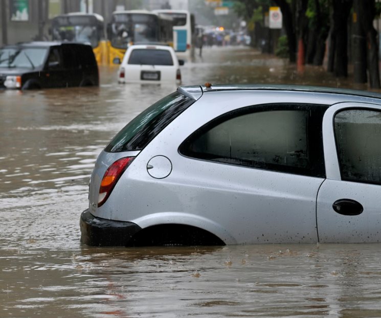 Mueren más de 70 personas por inundación al sur de Brasil