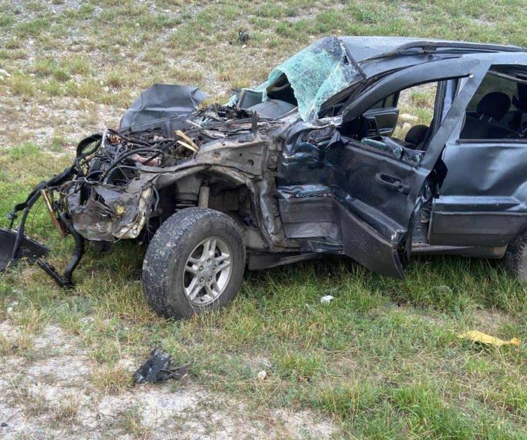 Se registra volcadura en la Laredo, hay un muerto y 4 heridos