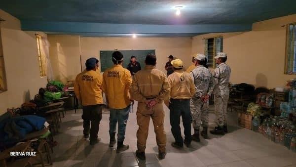 Combaten incendio forestal en límites con SLP
