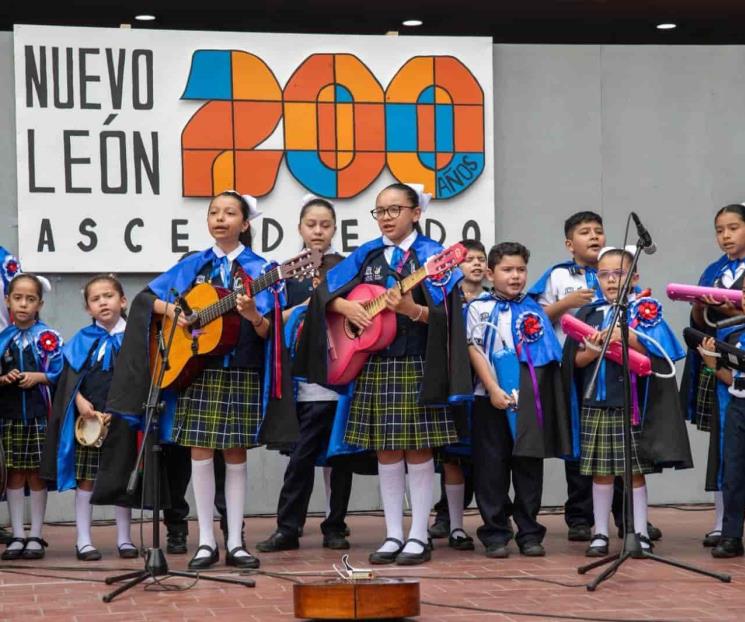 Los festejos también llegan a las escuelas