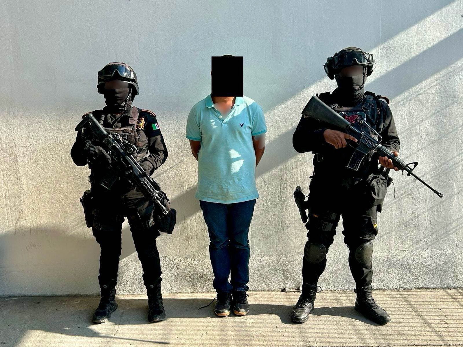 Un joven que presuntamente arrojó ponchallantas en la carretera a Reynosa, fue detenido por elementos de Fuerza Civil, ayer en el municipio de General Bravo, al norte de Monterrey.