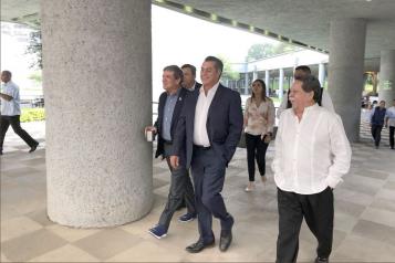 Consigue Bronco amparo en el tema de la requisa de Ecovía