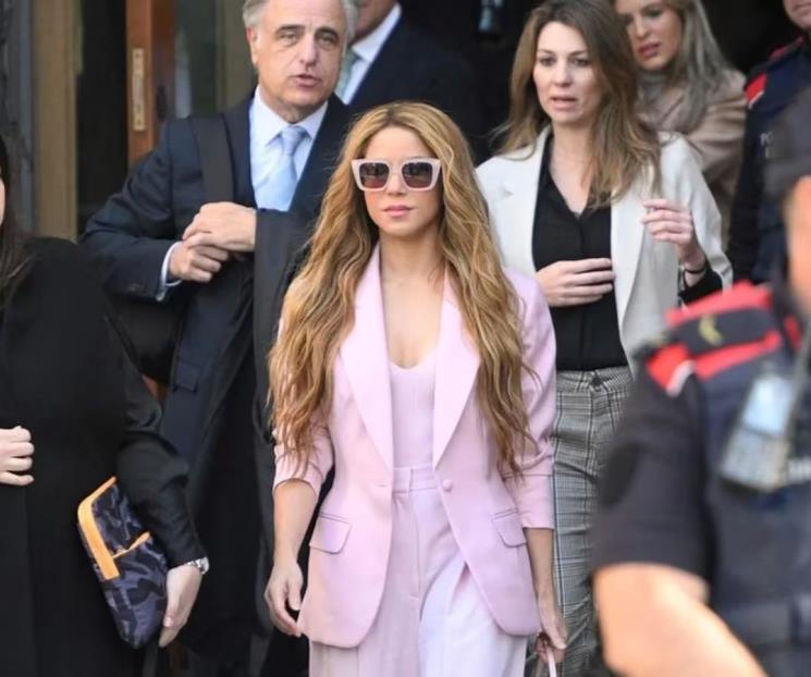 Recomiendan archivar una 2da investigación contra Shakira