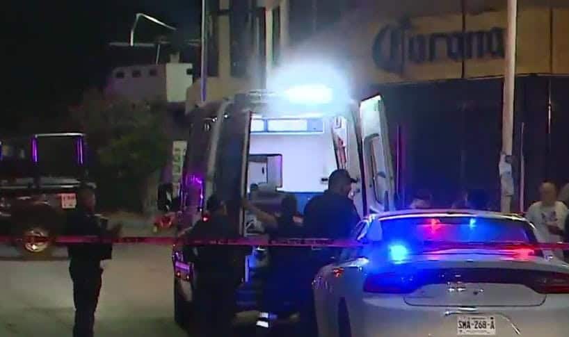 Dos hombres fueron baleados la noche del jueves en el municipio de Guadalupe, luego de que presuntamente intentaron “levantar” a una persona y la metieron a un vehículo, pero sacó un arma y comenzó a dispararles.