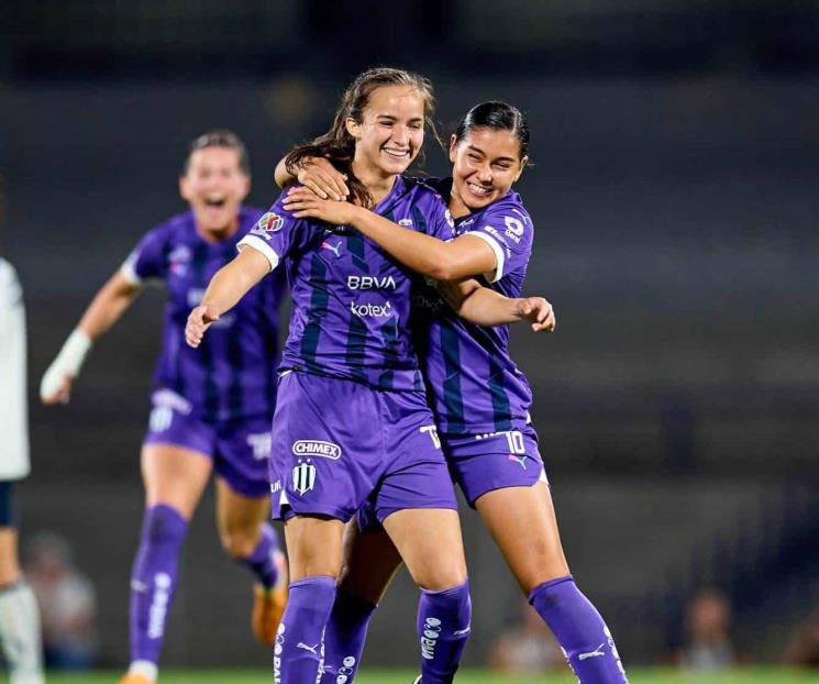 Rayadas vencen a Pumas y se llevan la ventaja
