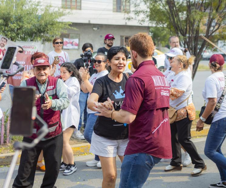 Festeja Mauricio Cantú a las madres regiomontanas