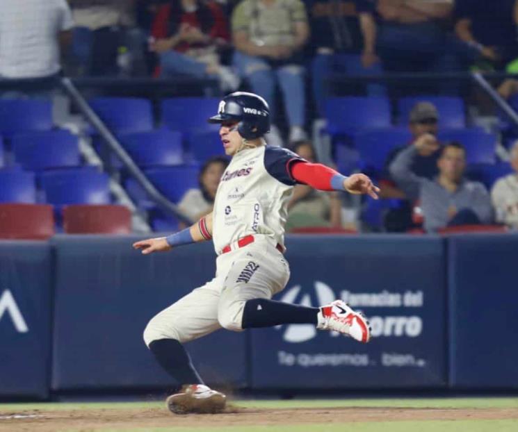 Sultanes pega primero a los Tecolotes Sultanes pega primero a los Tecolotes