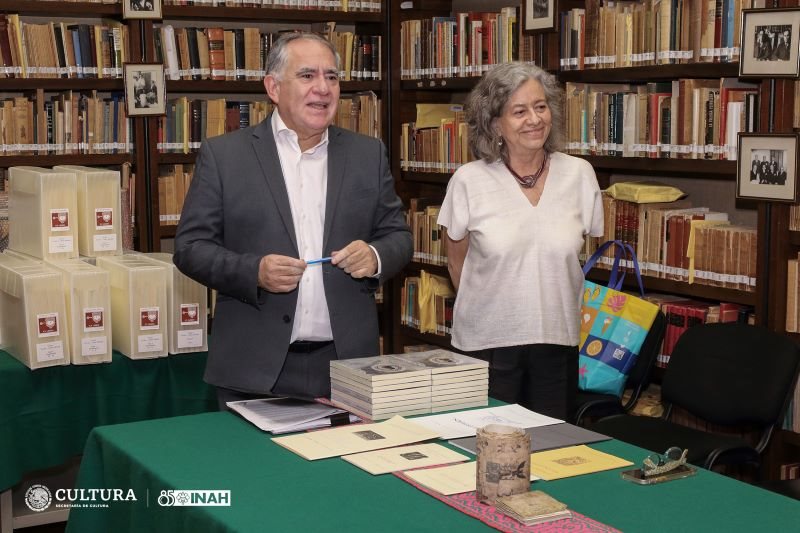 Acrecenta su acervo Biblioteca Nacional de Antropología