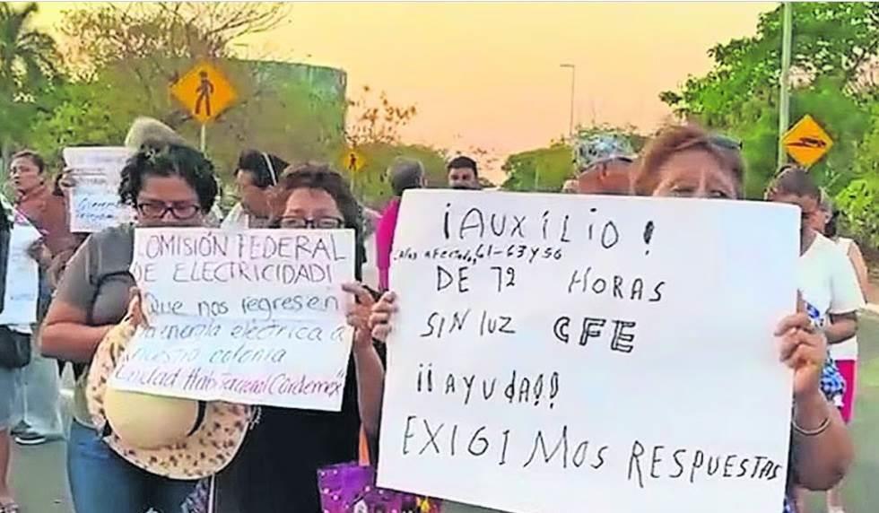 Bloquean las calles en Mérida a causa de apagones