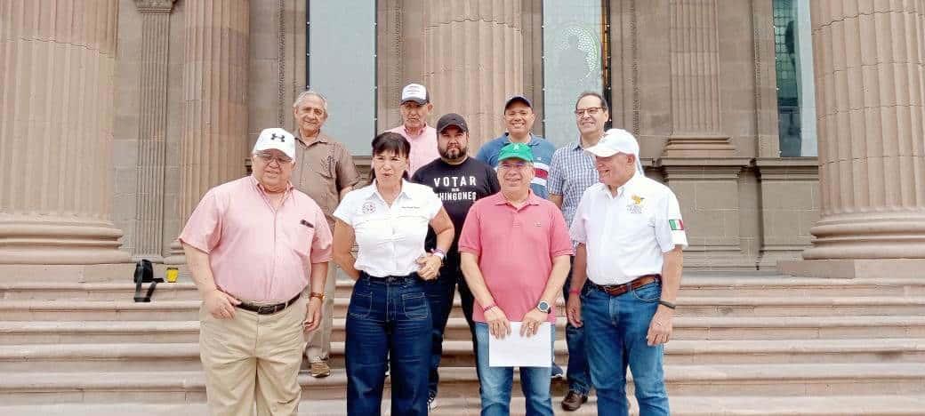 Invitan a manifestarse en pro de la democracia del país