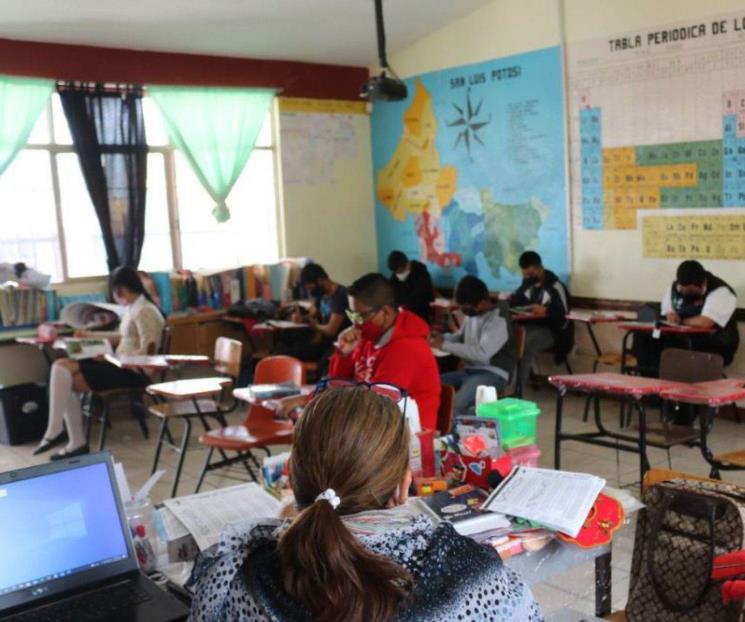 ¿Hay clases este 15 de mayo por Día del Maestro?