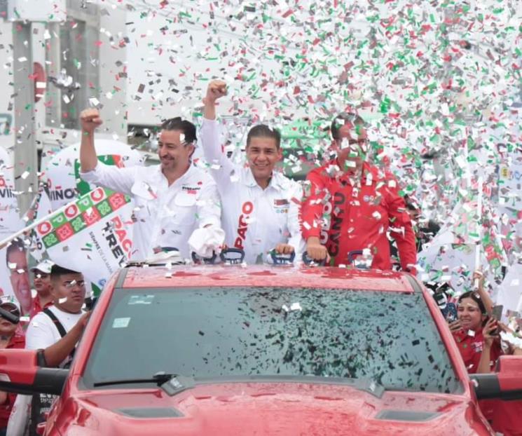 Tiene Paco ‘valla de autos’ en Valle de Santa Isabel