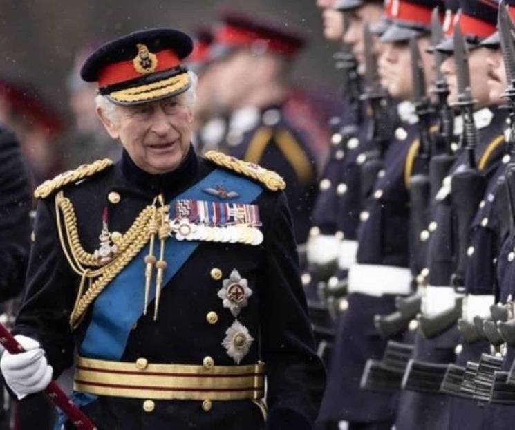 Revelan el primer retrato oficial de Charles III tras su coronación