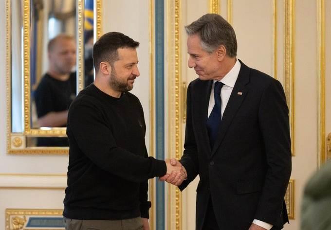 Se reúne Blinken con Zelensky y reitera apoyo de EU