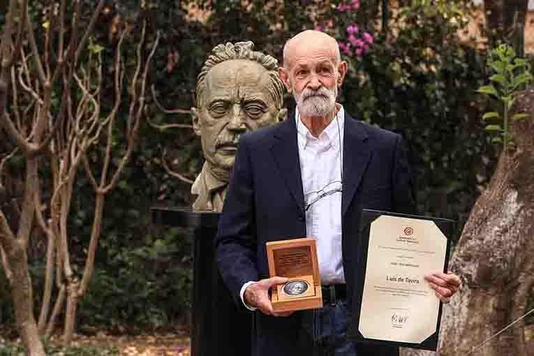 Condecoran a De Tavira con la Medalla José Vasconcelos