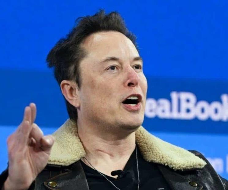 Musk busca competir contra Google y ChatGPT con su empresa de IA.