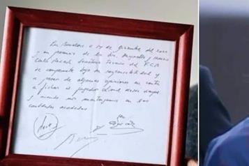 Subastan servilleta con la que Messi firmó con el Barcelona