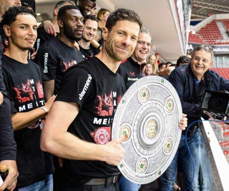 Cierra Leverkusen temporada en la Bundesliga como campeón invicto Cierra Leverkusen temporada en la Bundesliga como campeón invicto