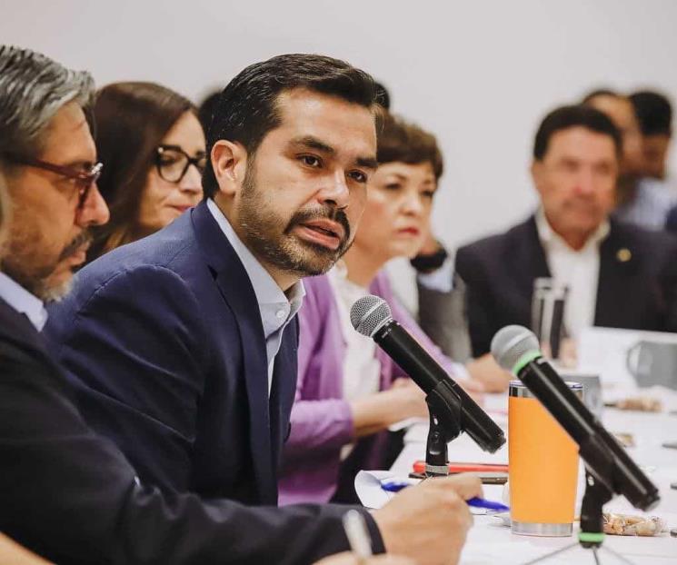 Mi candidatura va en ascenso; eso me aleja de declinar