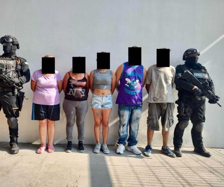 Caen cinco con droga en García