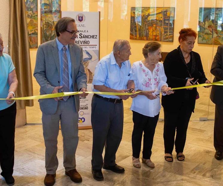 Inaugura la BURRF exposición recopilatoria de Javier Sánchez