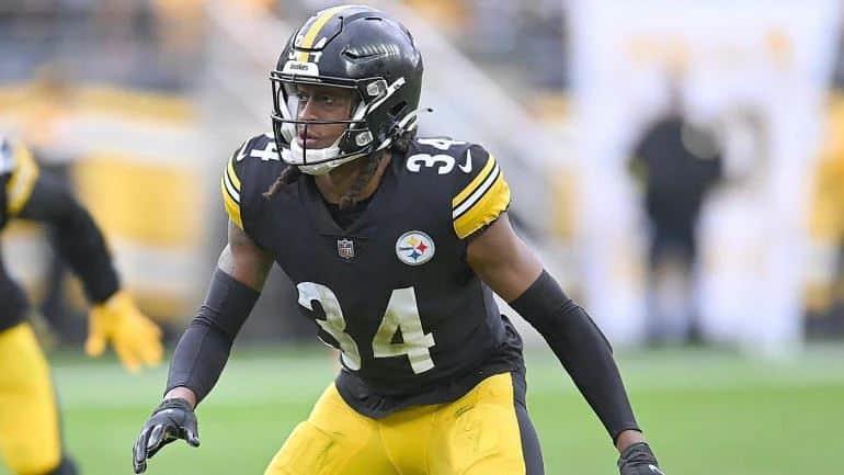 Refuerzan Jaguares de Jacksonville su defensiva