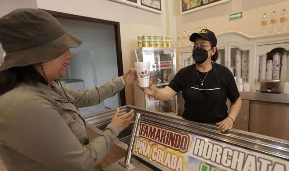Impacta a comercio, servicios y turismo falta de agua, luz y hielo