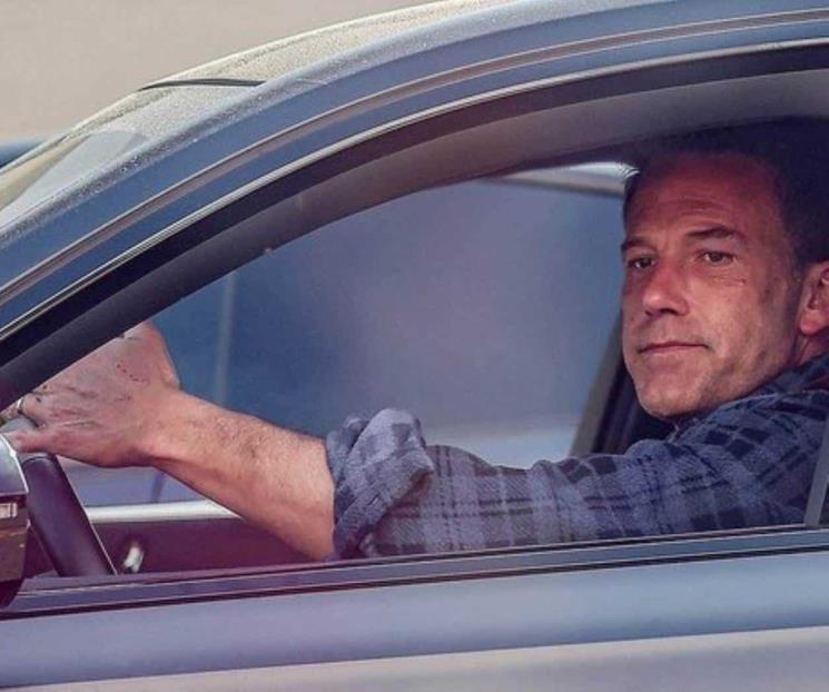 Ben Affleck vuelve a usar su anillo de bodas Ben Affleck vuelve a usar su anillo de bodas