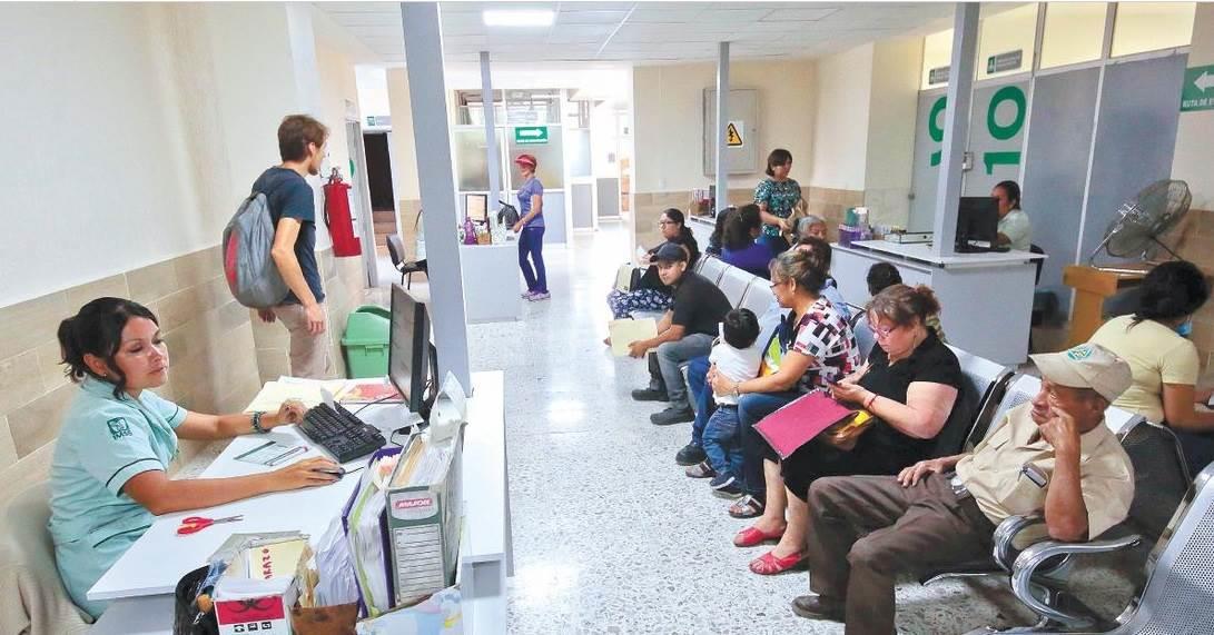 El Seguro Social contrata mil 540 médicos familiares