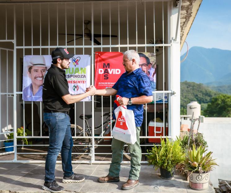 Va David por una ruta recolectora de productos reciclables