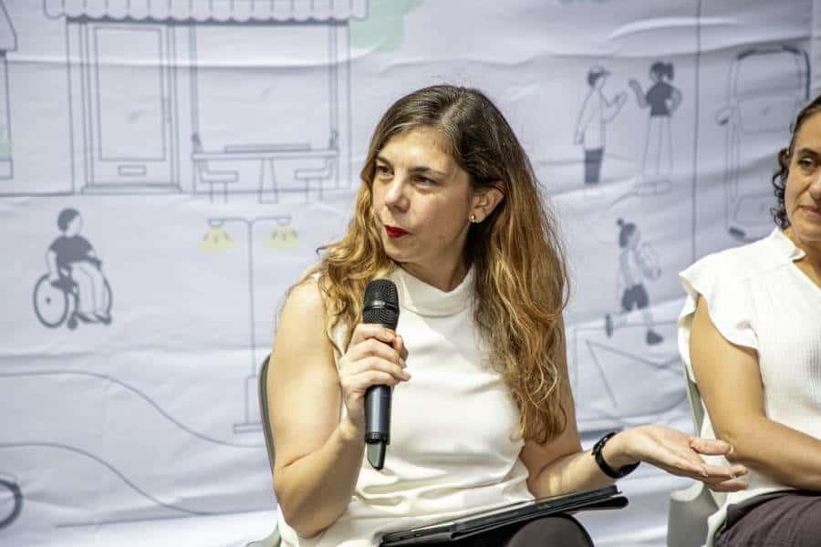 Define particularidades de la “arquitectura para la maternidad”