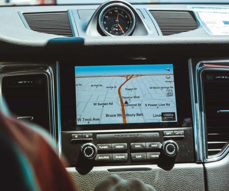 Google Maps, Waze y Mapas nunca ofrecen la ruta más rápida