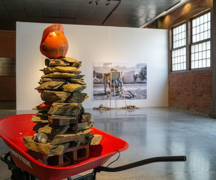 Mostrará “Ni de aquí, ni de allá” el concepto de arte povera Mostrará “Ni de aquí, ni de allá” el concepto de arte povera